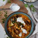 Wegańskie curry z pieczonymi warzywami